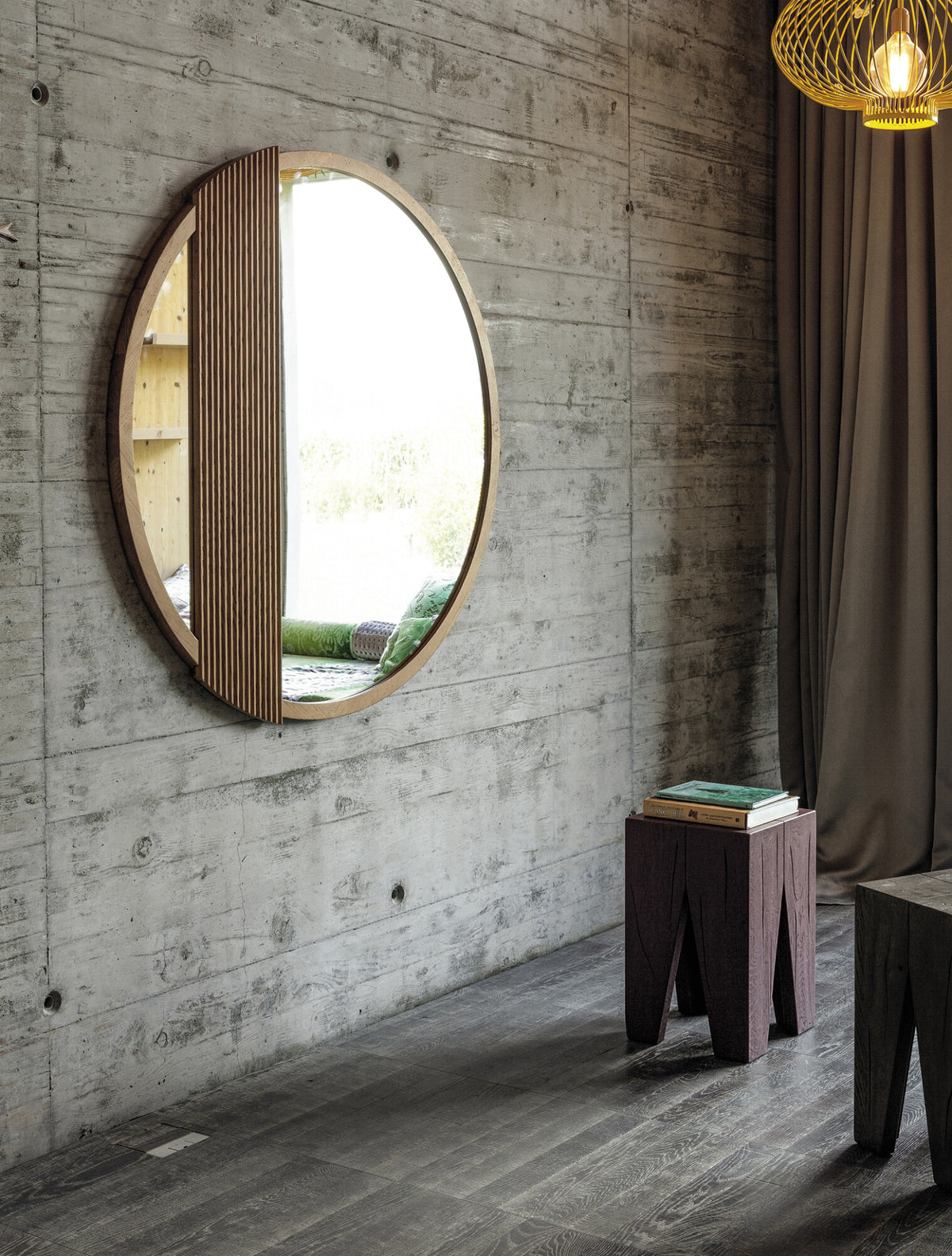Devina Nais Zero.16 Round mirror - official 2 - example finish shown