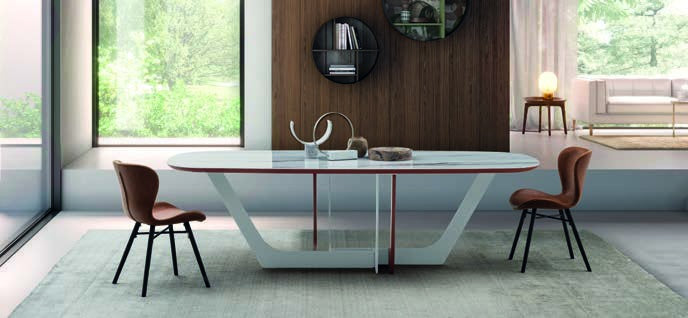 Devina Nais Table Top Cosmopolitan My-Glass — tabletop shown on a separately supplied base