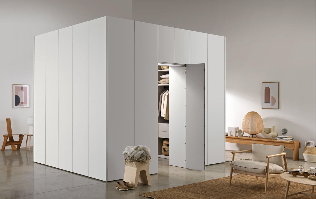 Zalf Free walk-in closet — official manufacturer photograph
