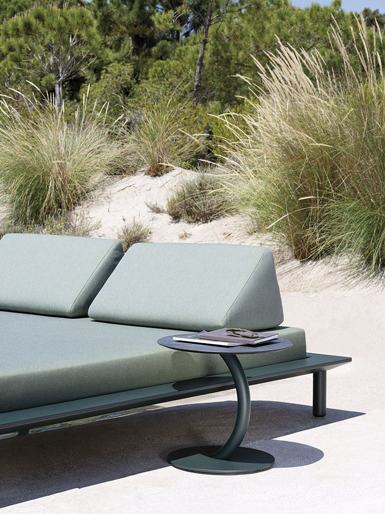 Varaschin Sunmoon Tatami daybed