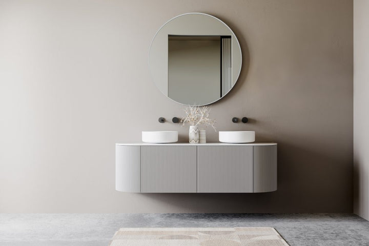 Britta mirror Ø80 cm silver