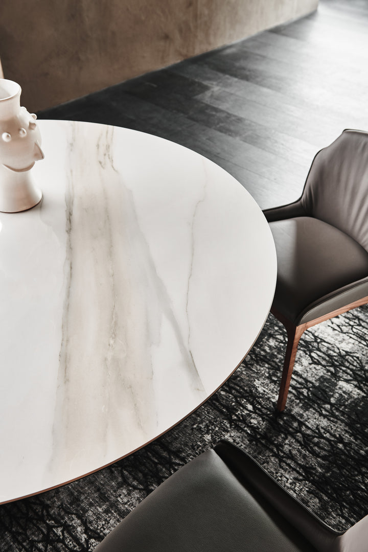Cattelan Italia SKORPIO Keramik Round — detail of round ceramic tabletop