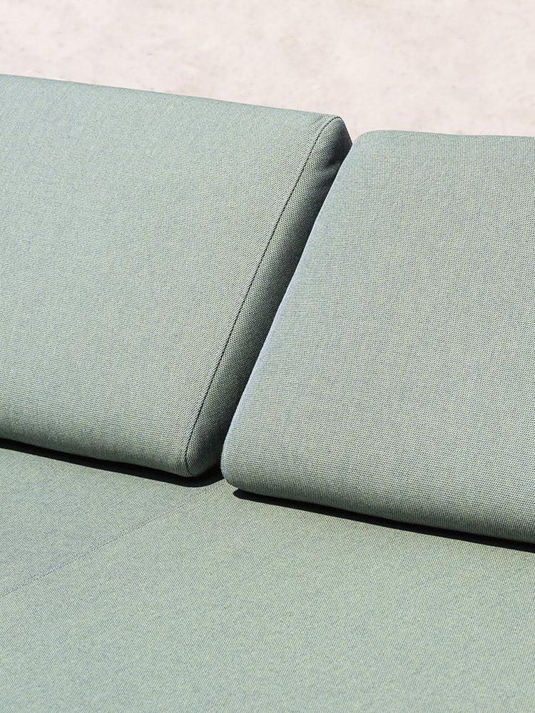 Varaschin Sunmoon Tatami daybed