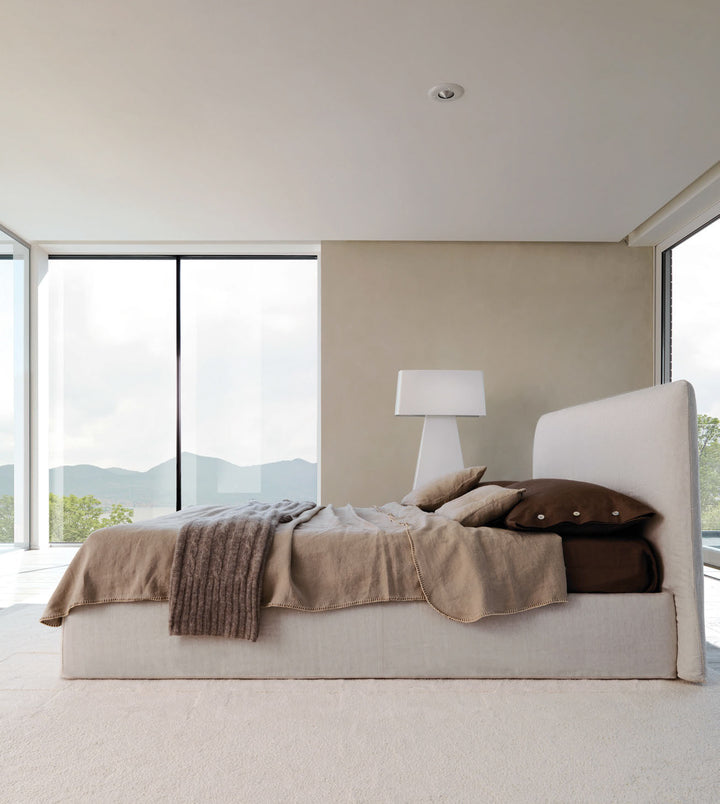 Desiree Bed LOV