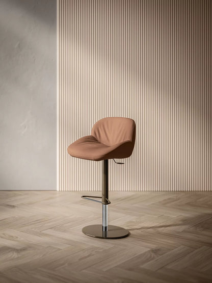 Bontempi Amelie Barstool — manufacturer photograph; AMELIE 34.68 M328 VN06