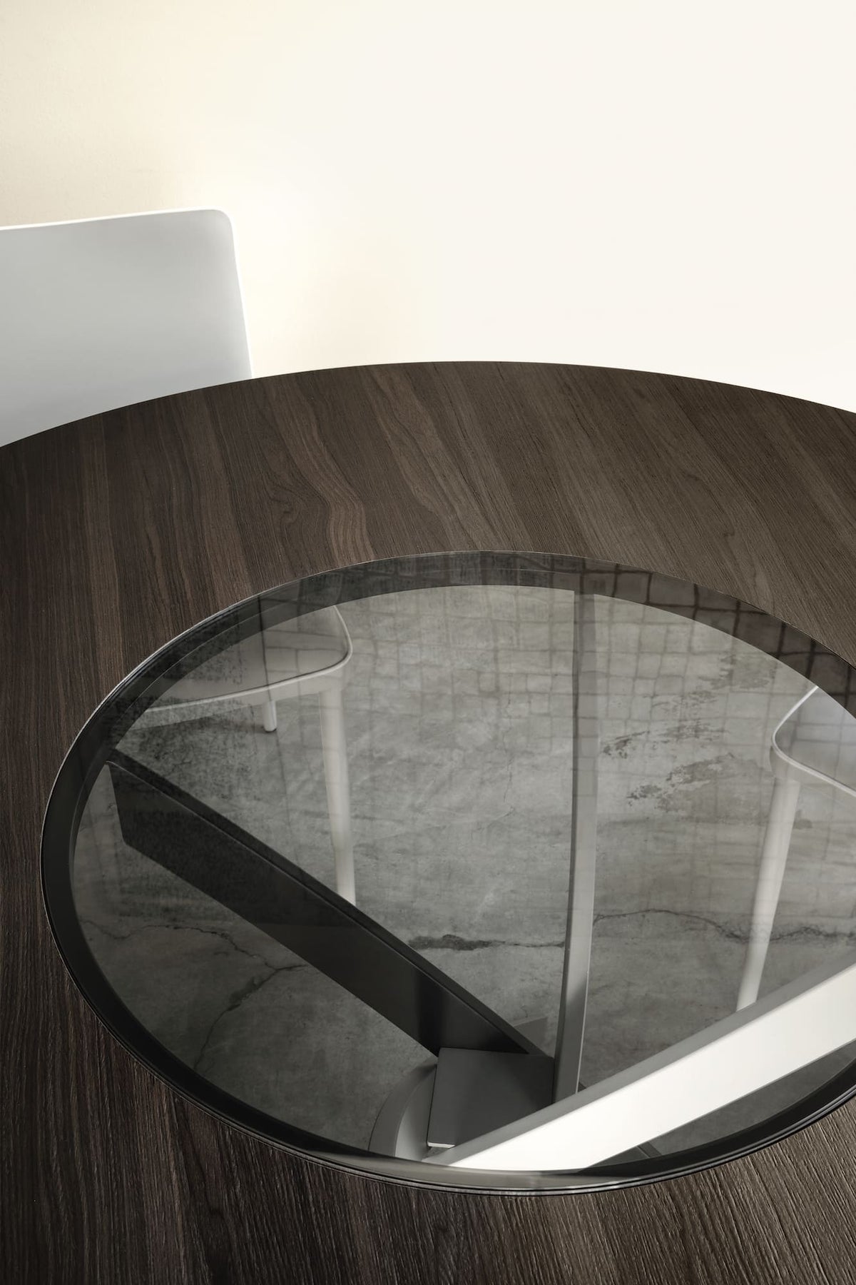 Bontempi Barone Ring Dining Table — manufacturer photograph; BARONE_20-74MC01_L002_C158