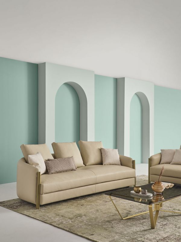 Bontempi Bonnie Sofa — manufacturer photograph; bonnie_bond222