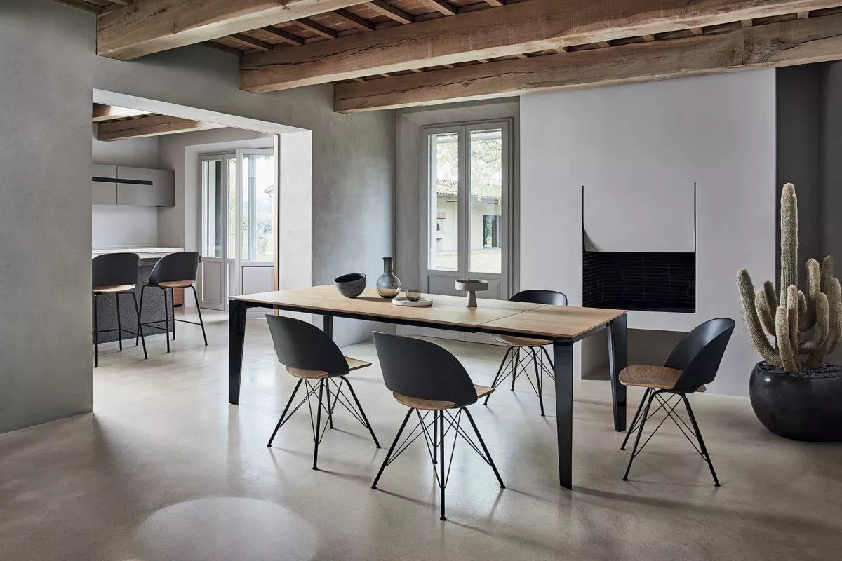 Bontempi Cruz Dining Table — manufacturer photograph; Cruz-20.26