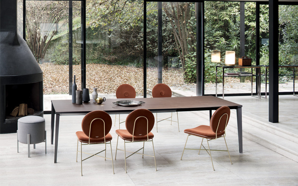 Bontempi Echo In Dining Table — manufacturer photograph; ECHOIN_20-73M307_L002_PENELOPE_34-04M325_TVE06_PUFFOSO_PFF000101_HIPHOP_06-86G093_C196_POP_56-18M328KK