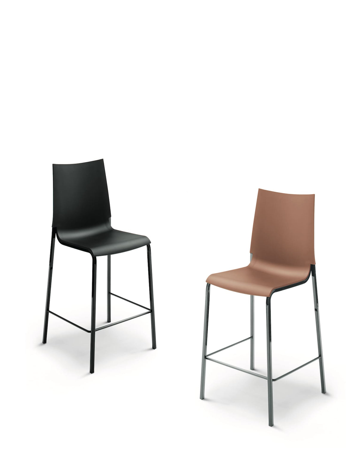 Bontempi Eva Barstool — manufacturer photograph; EVA_40-73M327_Z039_EVA_40-34M327_Z008