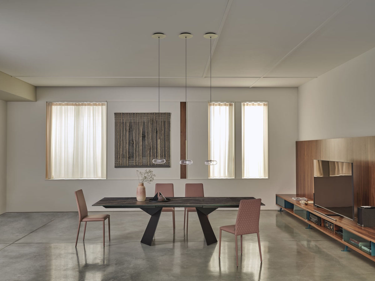 Bontempi Fiandre Dining Table — manufacturer photograph; FIANDRE_20-65_M055_CM025_MALIK_40-07_PR23_SPARK_56-25_V009