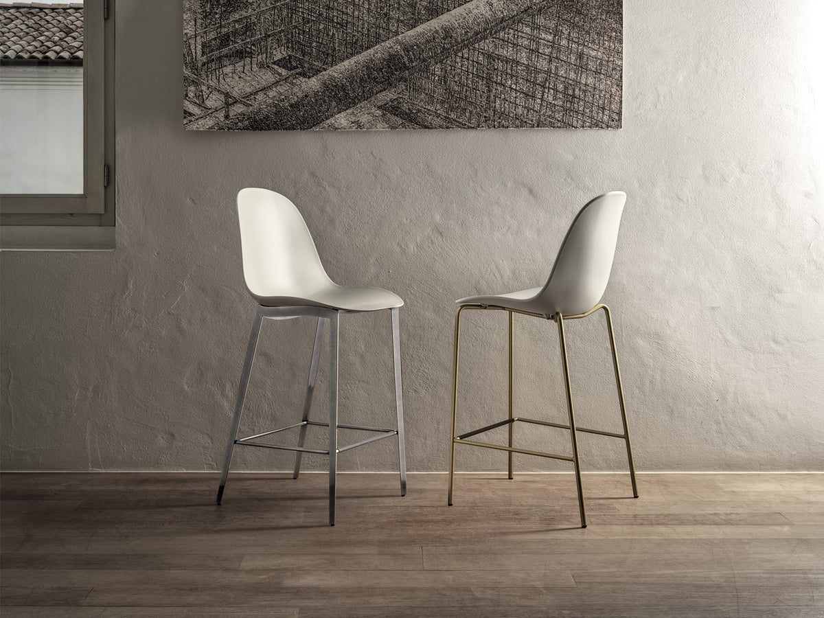 Bontempi Mood Barstool — manufacturer photograph; MOOD_34-28M326_Z006_MOOD_34-30M325_Z031-2