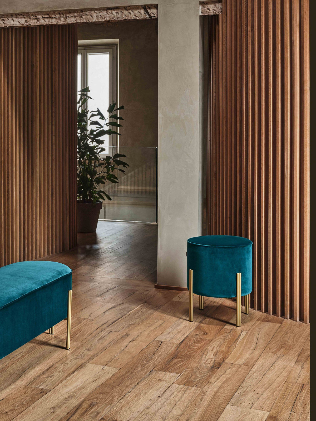 Bontempi Puffoso Ottomans and Bench — manufacturer photograph; PUFFOSO_40-97_40-98_M325_TEVS014 _(1)