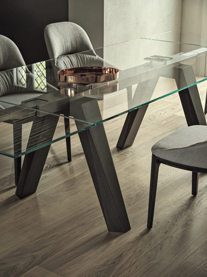 Bontempi Queen Dining Chair — manufacturer photograph; ARON_20-07L002_C157_QUEEN_34-38_34-39L002_TMA04 (1)