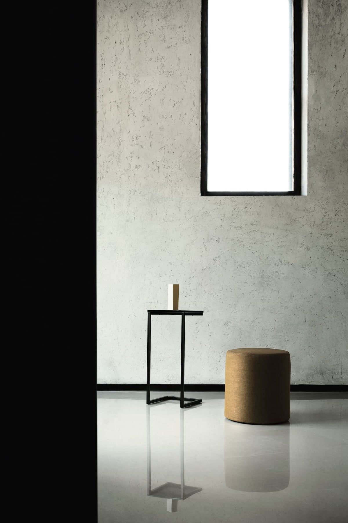 Bontempi Tower Coffee Table — manufacturer photograph; BADU_BAD000101TL011_TOWER_06-64M327_MAB4
