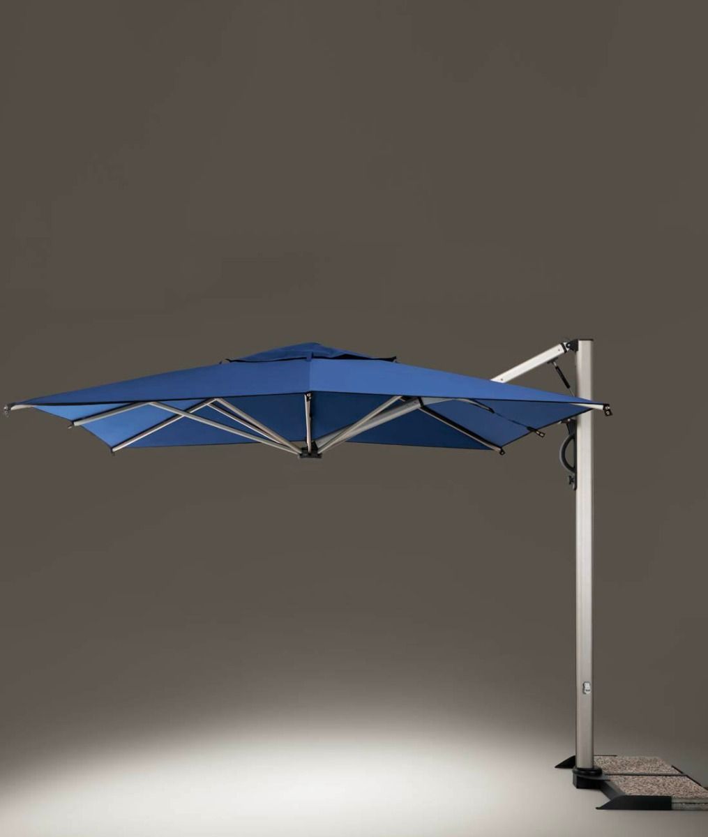 Unopiù Levante Aluminium parasol with titanium effect finish | Unopiù