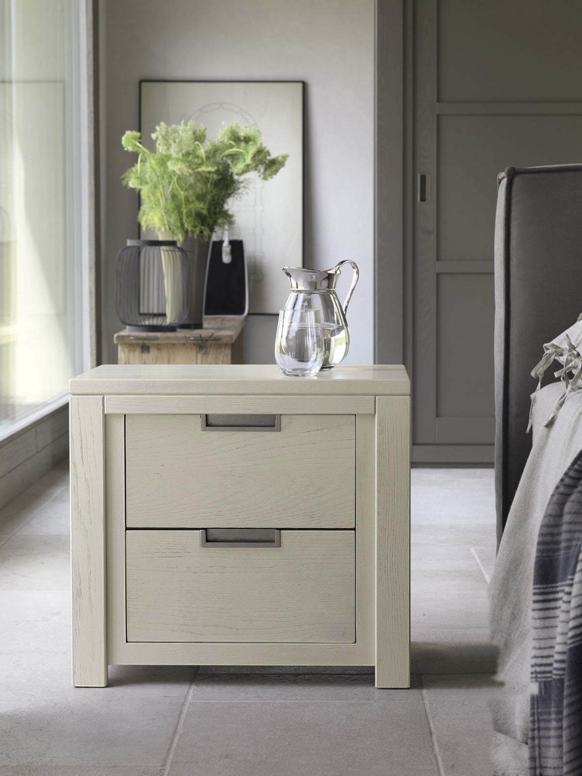 Devina Nais Bedside Table Quadra — manufacturer example configuration and finish — product view