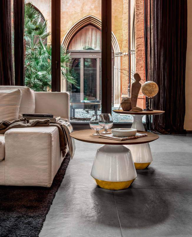 Amira — Tonin Casa (catalogue photo)