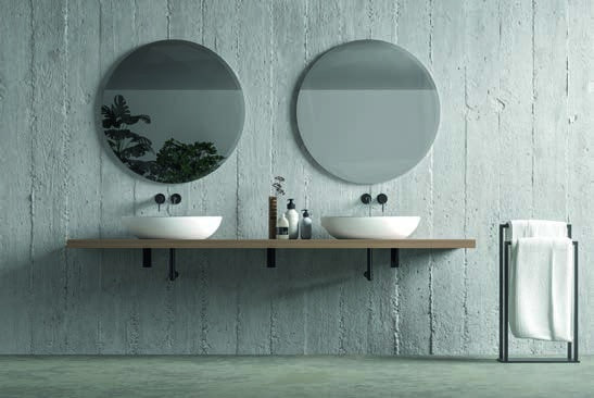 Devina Nais Bathroom Composition B19