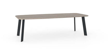 Devina Nais Copenhagen - Pass dining table