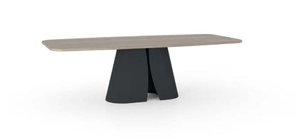 Devina Nais Copenhagen - Shell dining table