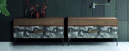 Devina Nais Dresser Icon's MD104