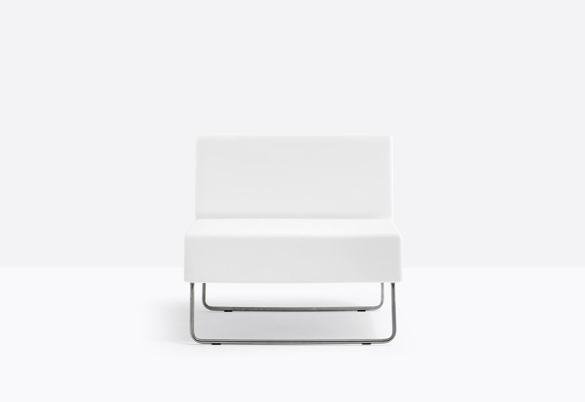 Pedrali Outdoor armchair HOST LOUNGE 790