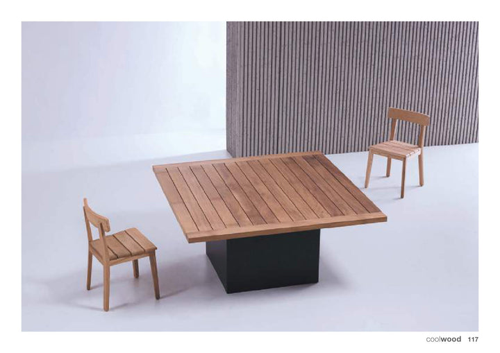 Gallery 4 · Furniture Laura