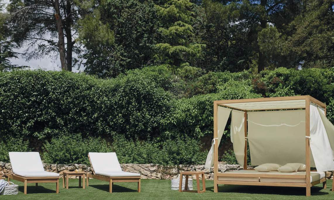 Gallery 4 · Furniture Eric Fix Base Fabric Roof