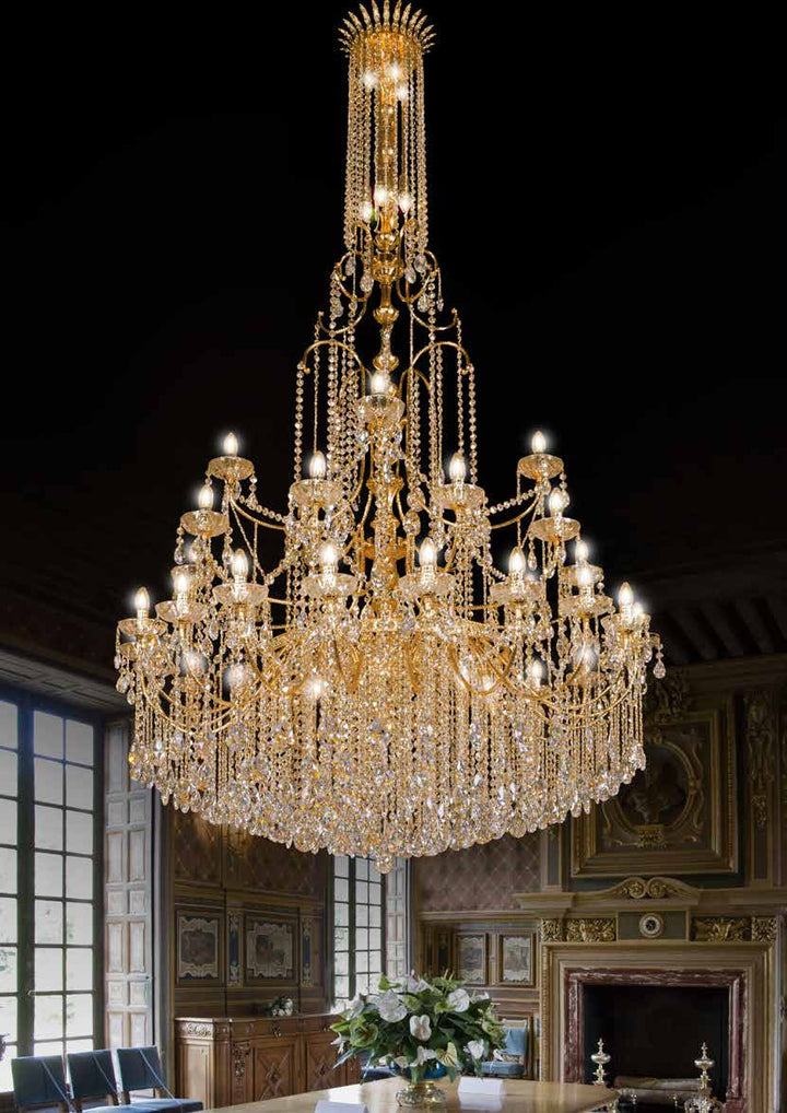 Gallery 3 · Chandelier 702