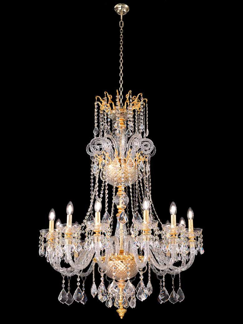 Gallery 3 · Chandelier 579