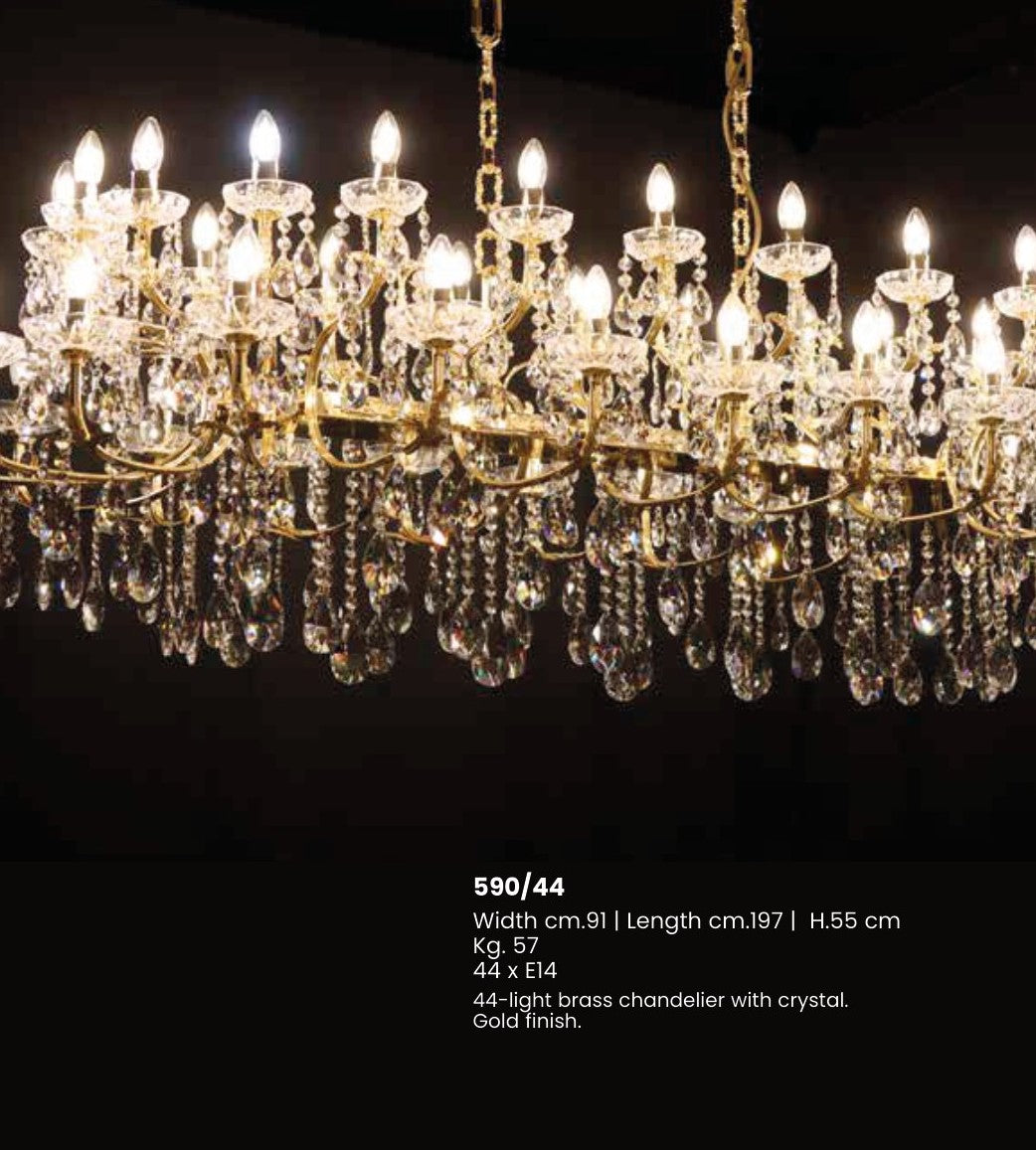 Gallery 1 · Chandelier 590