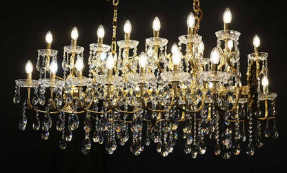 Gallery 5 · Chandelier 590