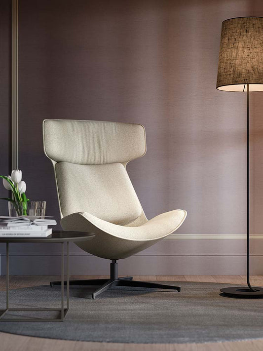 Quadrifoglio Cleopas low armchair, padded shell