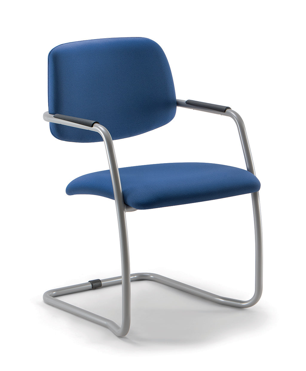Quadrifoglio Club upholstered seat and mesh back chair