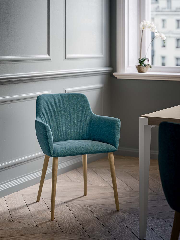 Quadrifoglio City Déco chair, cantilever base
