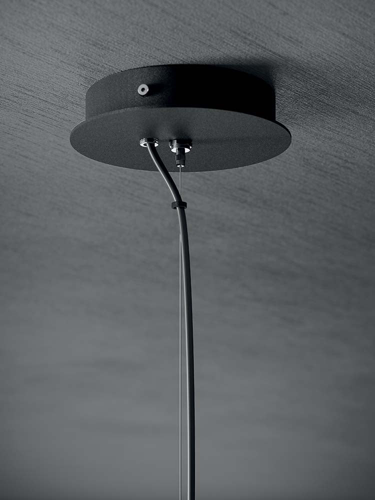 Quadrifoglio Grace, suspension, black goffratino finish