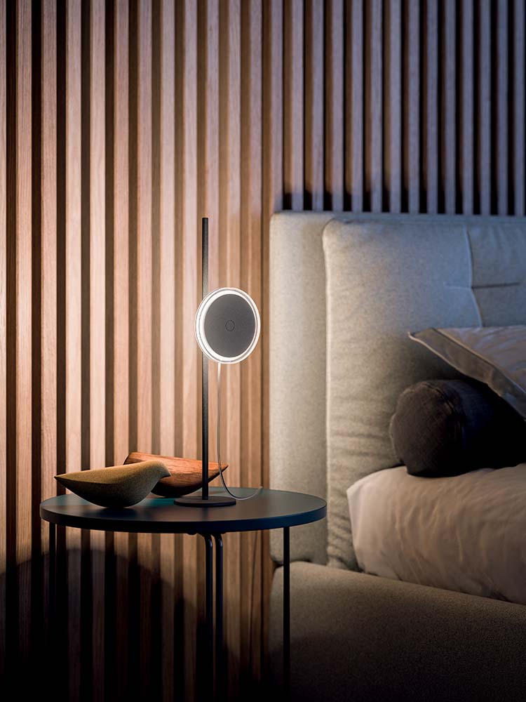 Quadrifoglio CD LED circular, table, matte black