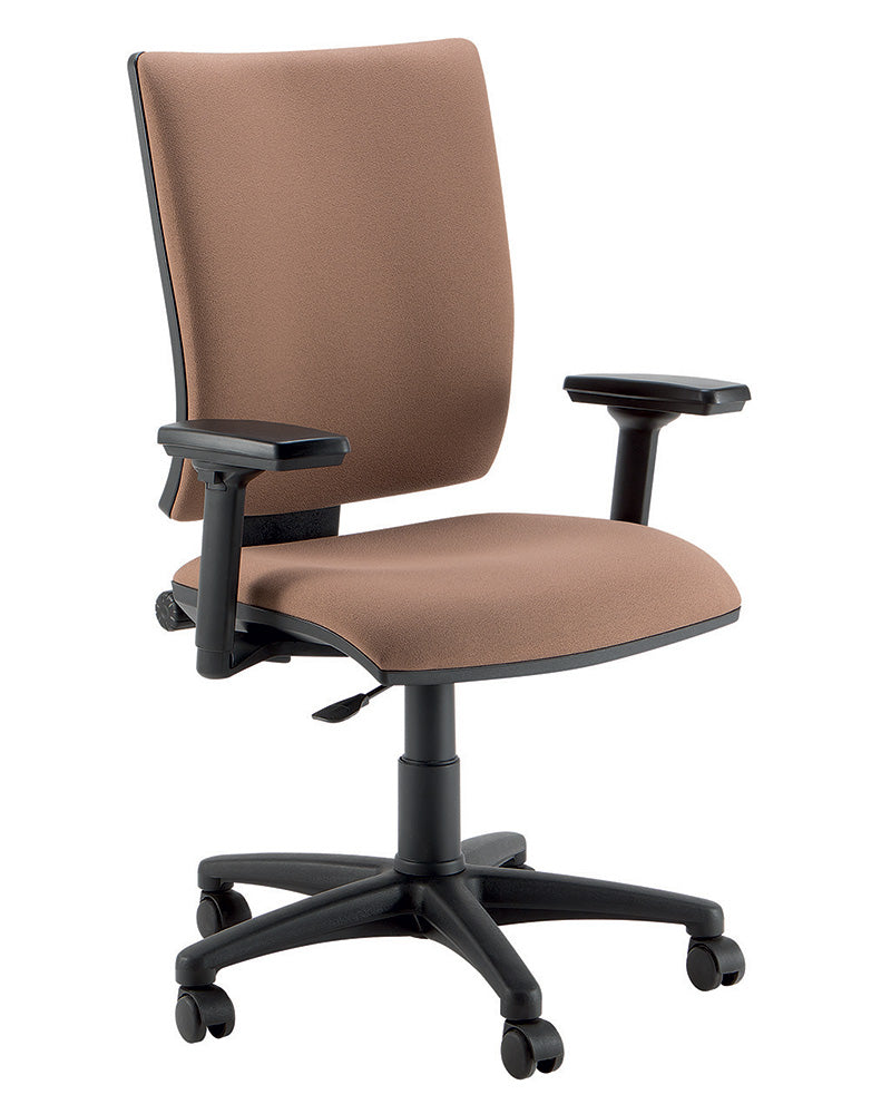 Quadrifoglio Optima visitor chair, upholstered back