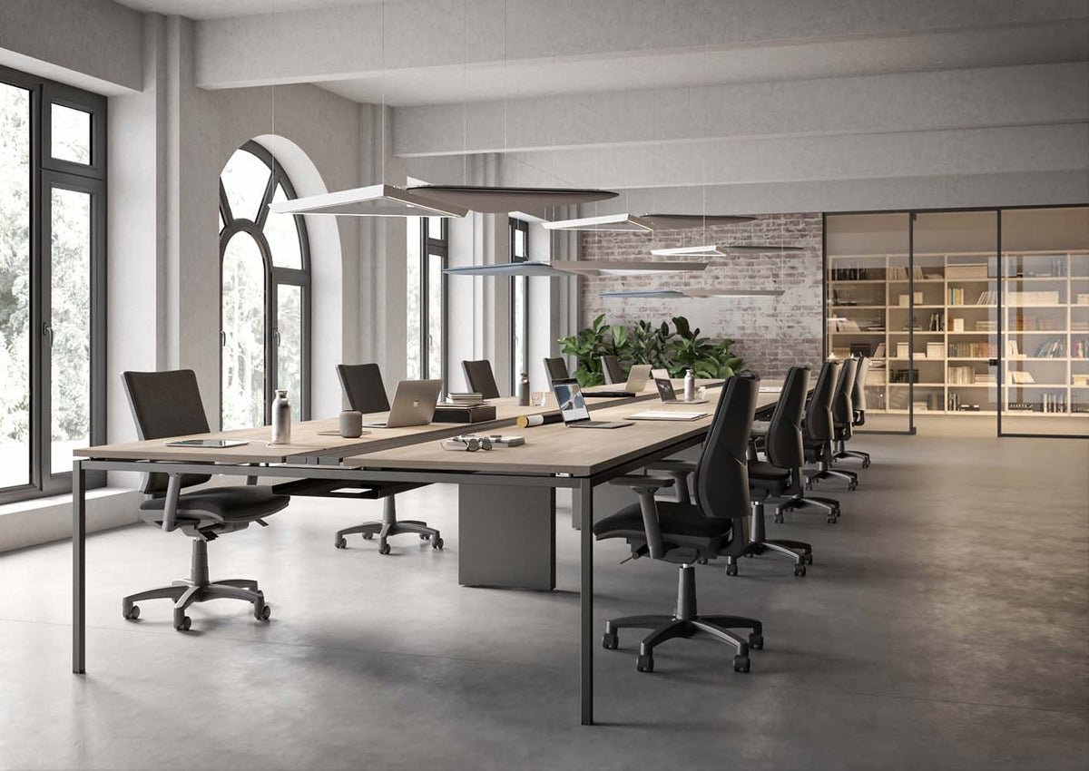 Quadrifoglio Optima visitor chair, upholstered back