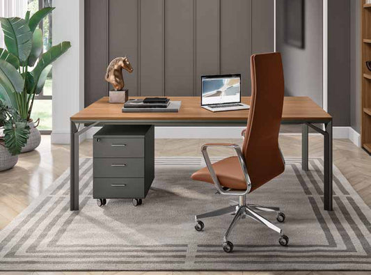 Quadrifoglio X8 Melamine desk or table — original manufacturer catalogue photograph; selected configuration may vary