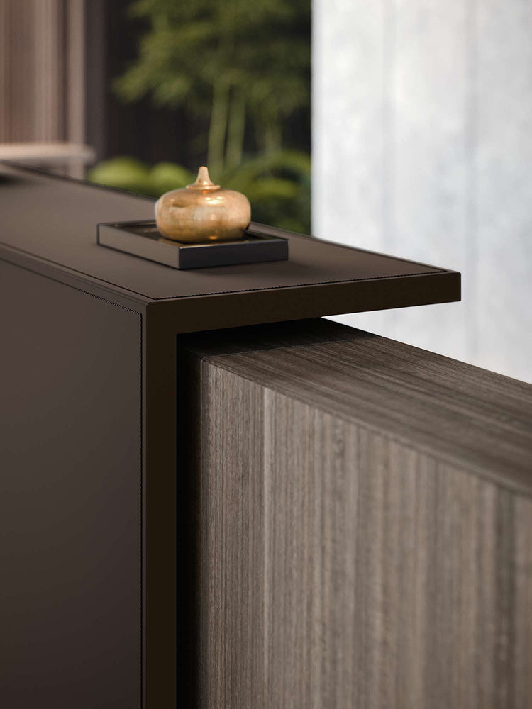 Quadrifoglio Z2 Straight desk with end 90° modules and melamine overlap panels