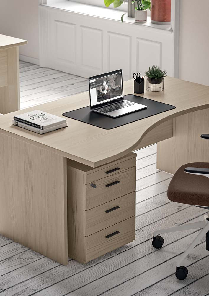 Quadrifoglio Idea+ Pannello Row of two 80cm deep desks with integrated desk high 4-drawer RH and middle pedestals