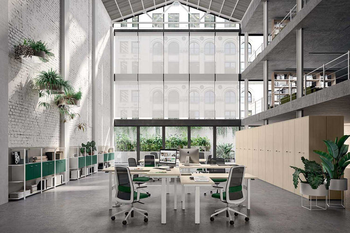 Quadrifoglio Up&Up Electrically height adjustable L-shaped desk on three-stage legs - 100cm long RH/LH return