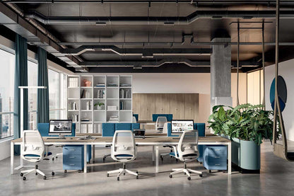 Quadrifoglio X4 80cm deep desk with RH/LH integrated desk high cabinet