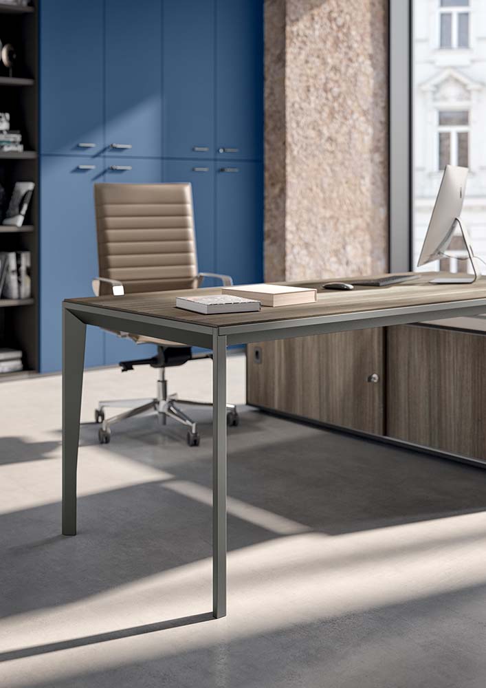 Quadrifoglio X5 Two 60cm deep desks supported on a cable managed low credenza unit