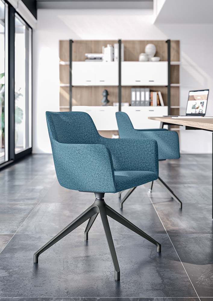 Quadrifoglio City chair, cantilever base