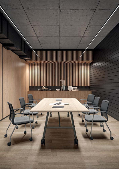 Quadrifoglio Cloud chair, mesh back, metal sled base