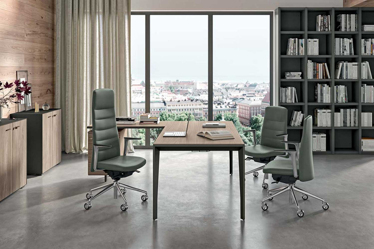 Quadrifoglio Diade high back chair, mesh back