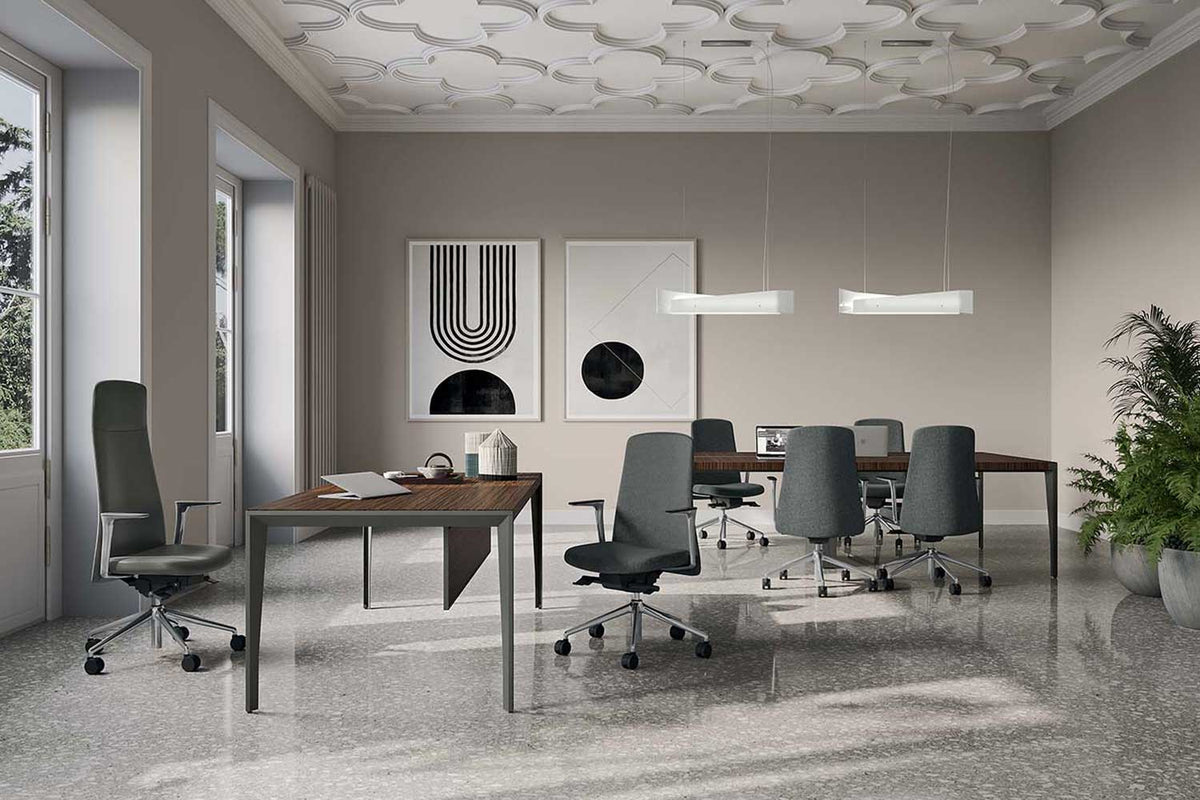 Quadrifoglio Diade high back chair, mesh back